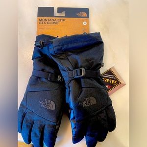 New with tags black North Face Montana Etip Gtx gloves Black Women’s Sz Medium.